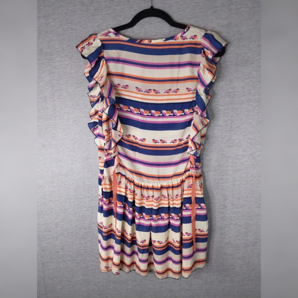 🍭 3/$10 👯♀️Host Pick⚡️ For Bundle Only: Dress with Bird Print and Frills - Picture 2 of 2